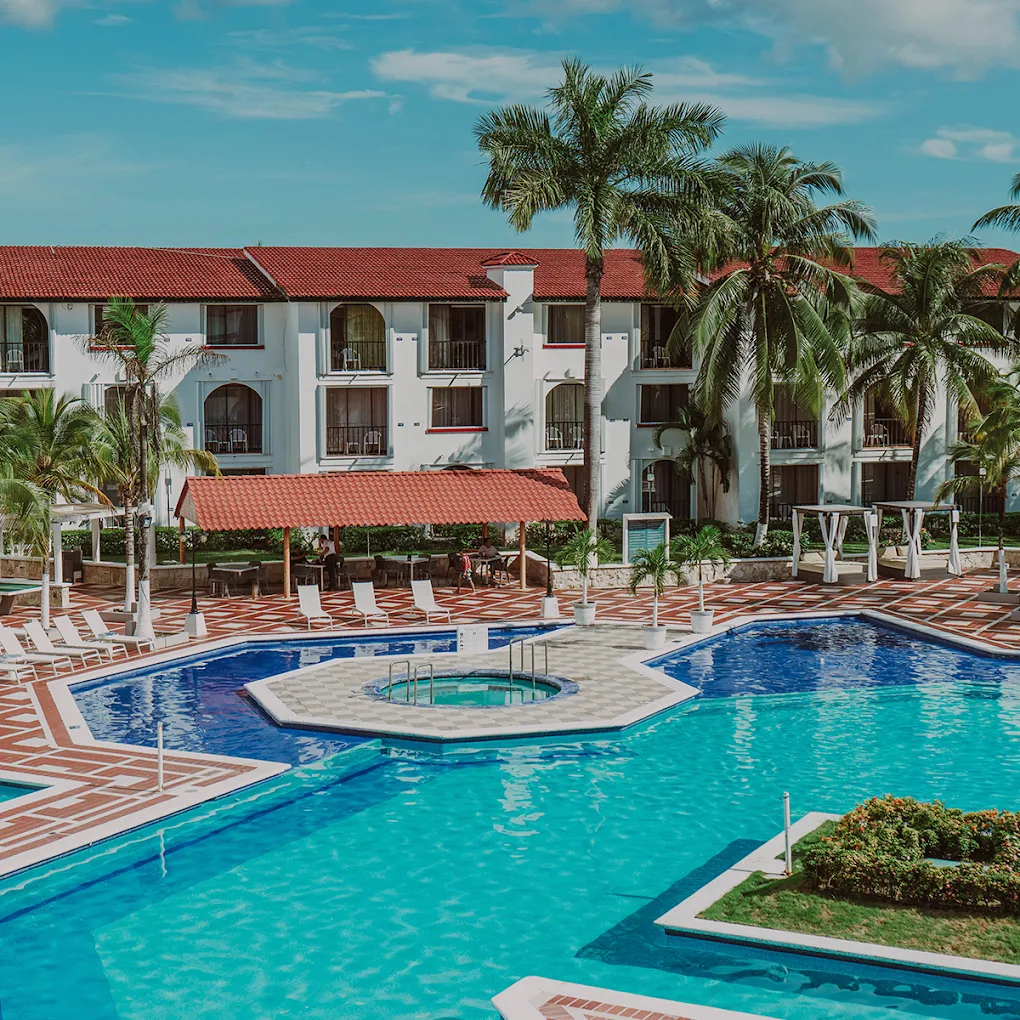Hotel Cozumel & Resort — beach view
